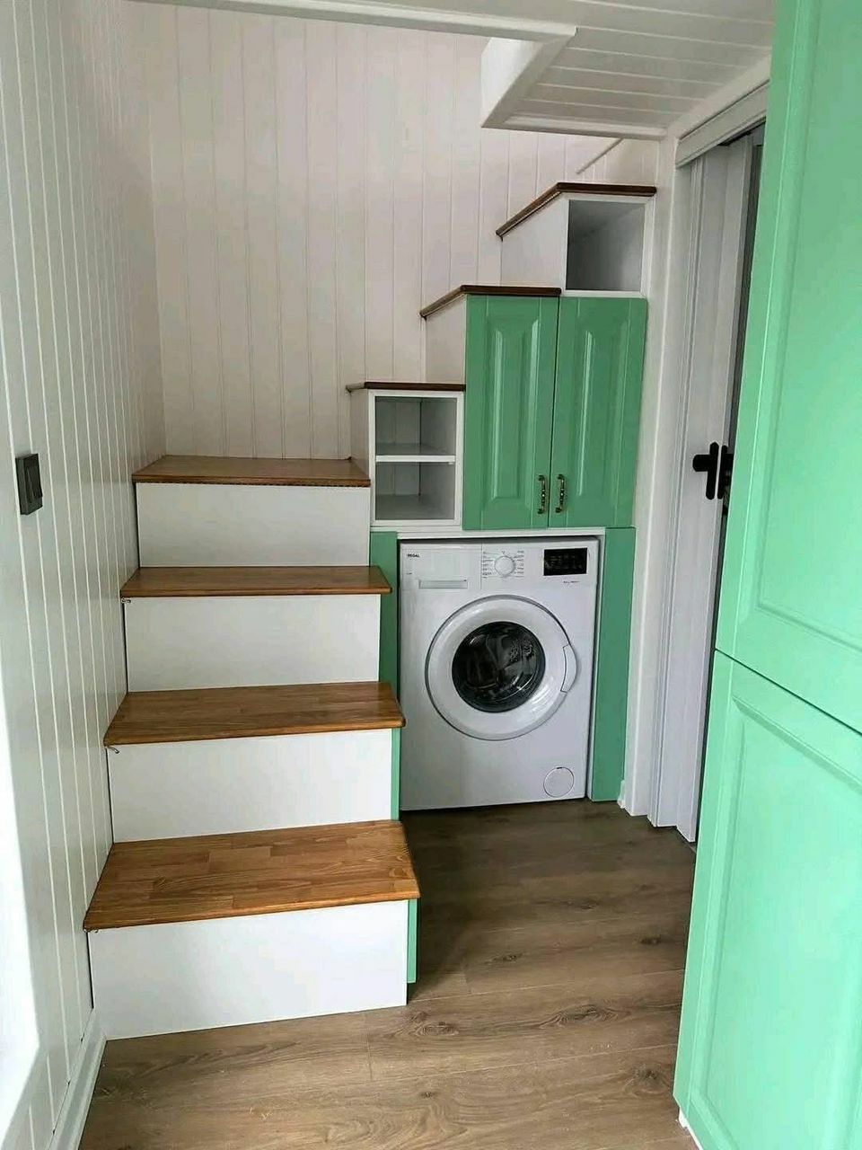 Tiny House 8m — Fully Furnished & Insured thumbnail 3