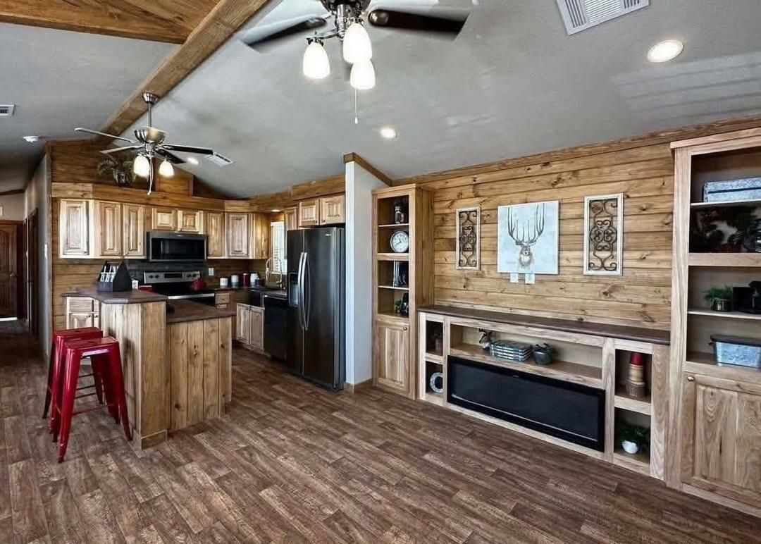 The Sunstone — Cabin-Style 2-Bed 750 Sq Ft thumbnail 7