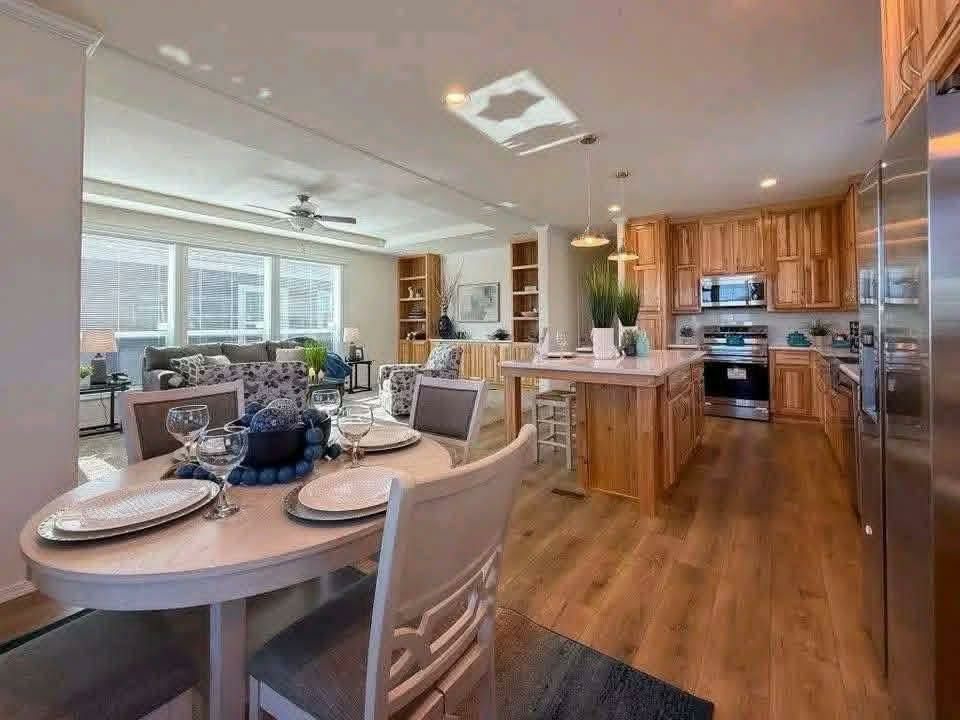 Mayford — 758 Sq Ft 2-Bed with Island Kitchen thumbnail 3