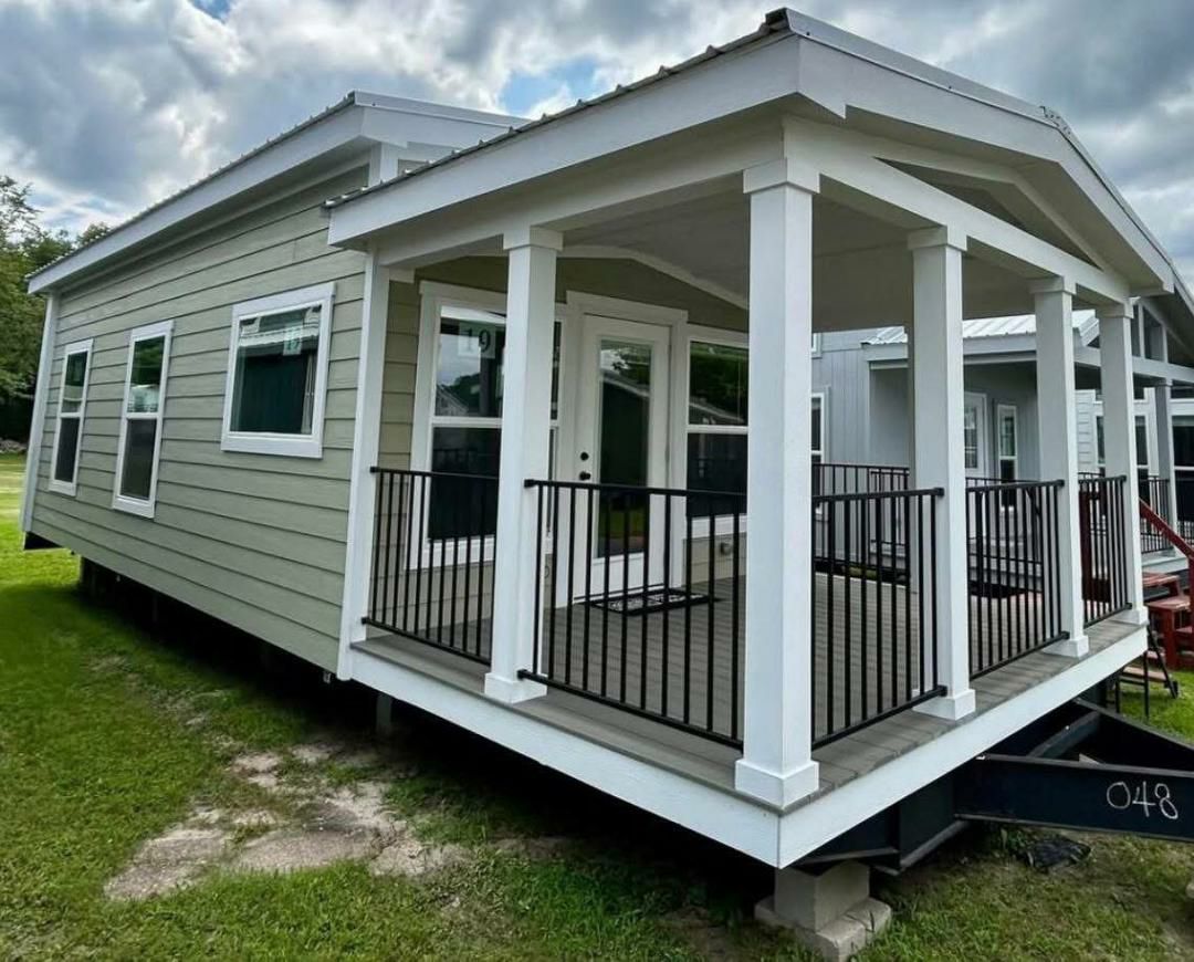 The Cumberland — Versatile Tiny with 10-Ft Porch