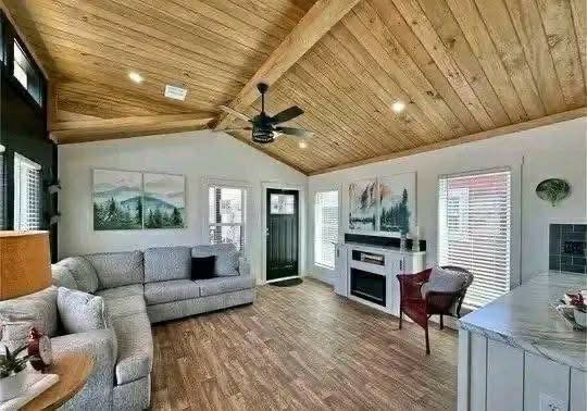 Brownwood-Blackwood — 2-Bed 845 Sq Ft with Screened Porch thumbnail 11