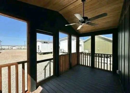 Brownwood-Blackwood — 2-Bed 845 Sq Ft with Screened Porch thumbnail 8
