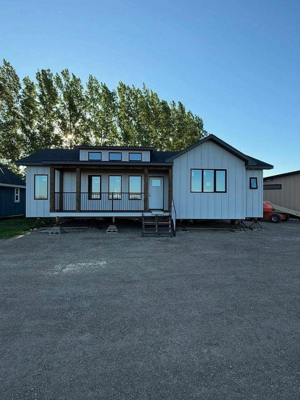 The Klondike — 2-Bed+Office 1,208 Sq Ft Luxury