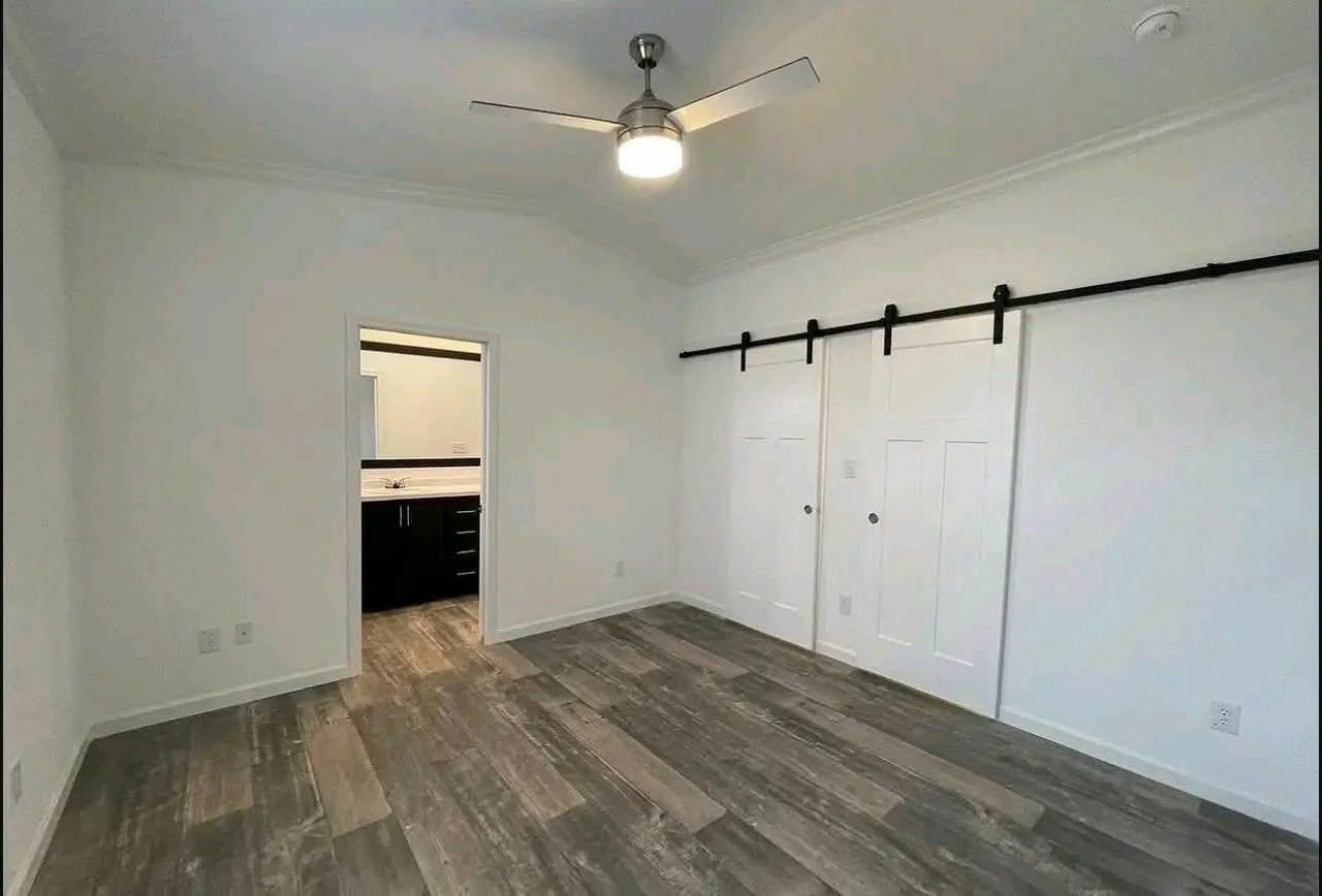Model RBI36207 — 2-Bed 940 Sq Ft Deal thumbnail 2