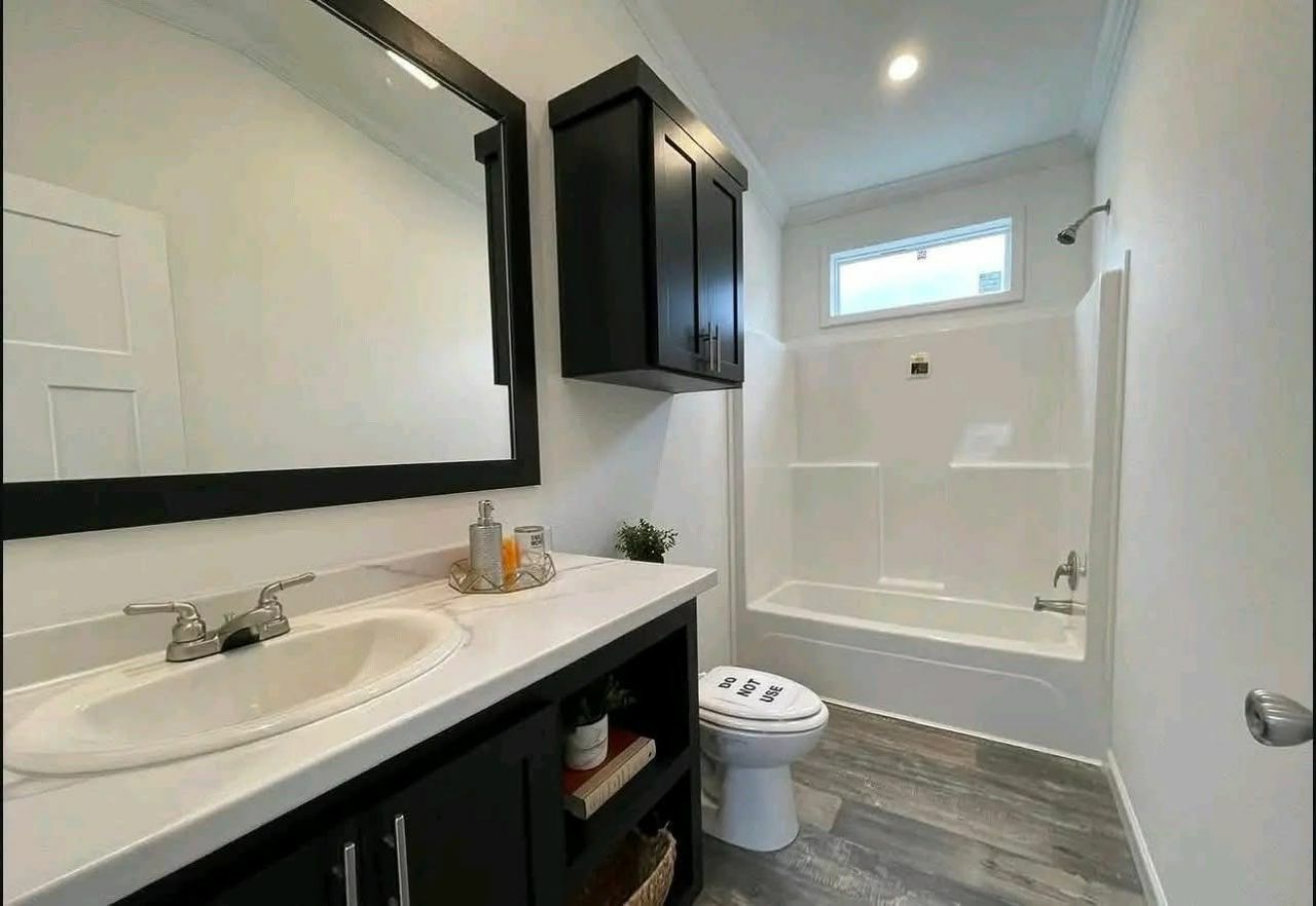 Model RBI36207 — 2-Bed 940 Sq Ft Deal thumbnail 4