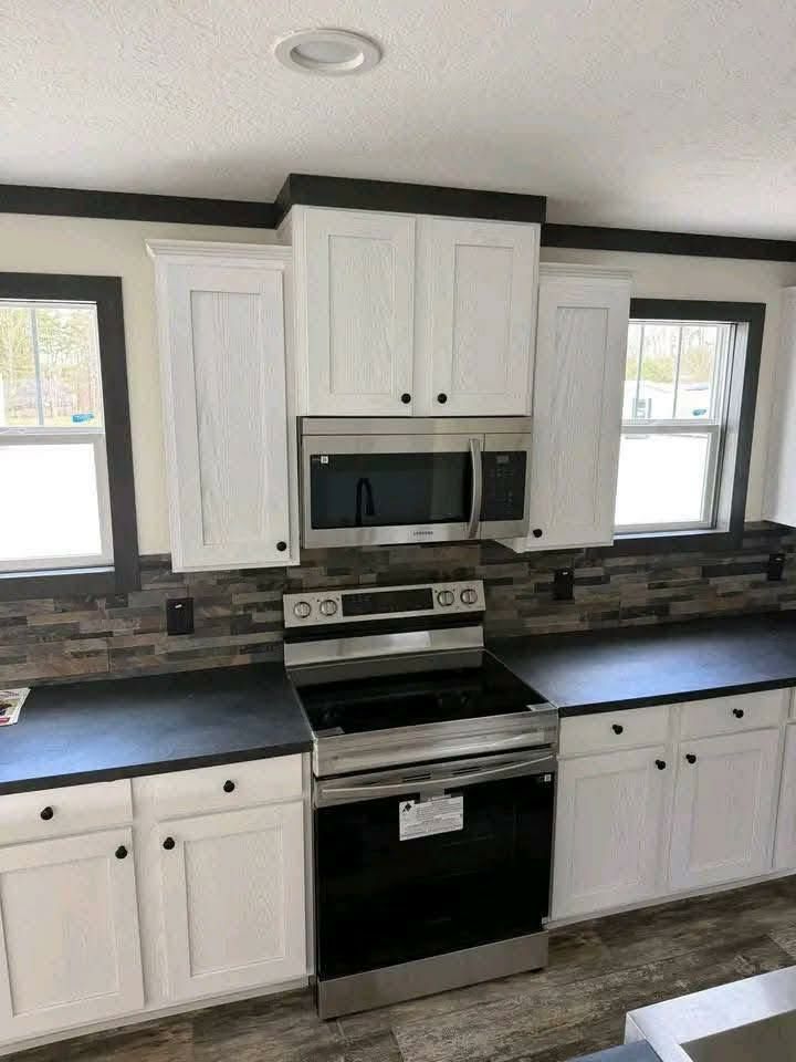 The Boujee — 4-Bed 3-Bath Luxury Tiny Home thumbnail 11