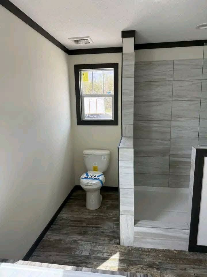 The Boujee — 4-Bed 3-Bath Luxury Tiny Home thumbnail 3