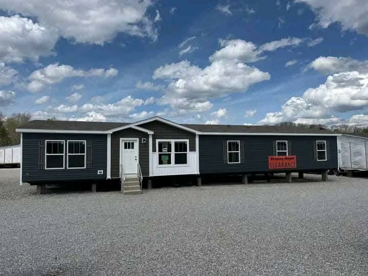 The Boujee — 4-Bed 3-Bath Luxury Tiny Home thumbnail 7