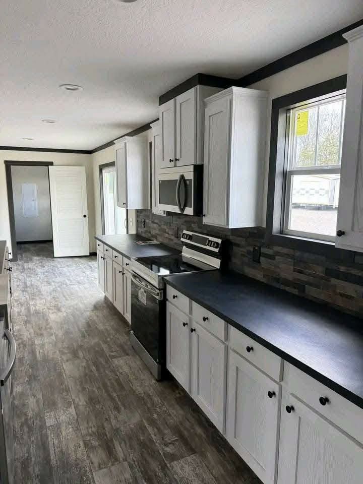 The Boujee — 4-Bed 3-Bath Luxury Tiny Home thumbnail 9