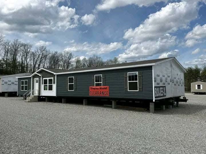 The Boujee — 4-Bed 3-Bath Luxury Tiny Home thumbnail 10