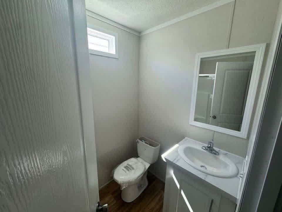 The Trek — 1-Bed 540 Sq Ft with Built-In Porch thumbnail 3