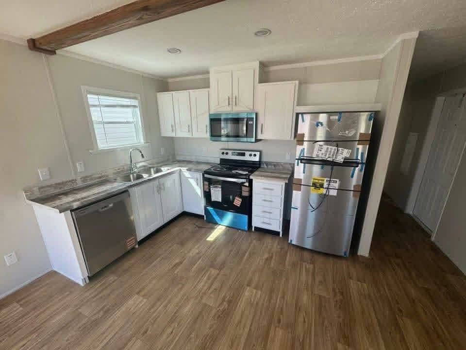 The Trek — 1-Bed 540 Sq Ft with Built-In Porch thumbnail 7