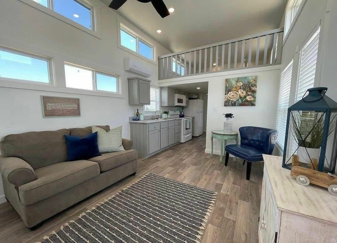 The Lark — 1-Bed 399 Sq Ft Park Model with Loft thumbnail 5