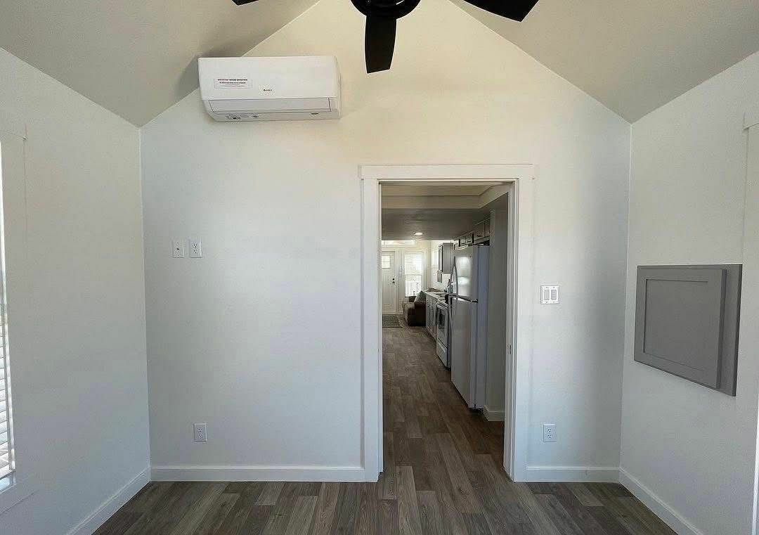 The Lark — 1-Bed 399 Sq Ft Park Model with Loft thumbnail 7