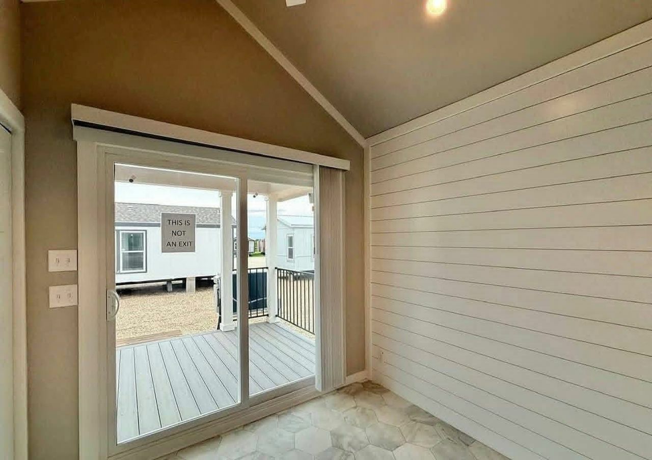 The Horizon Ridge — Premium Dual-Loft Oasis thumbnail 5