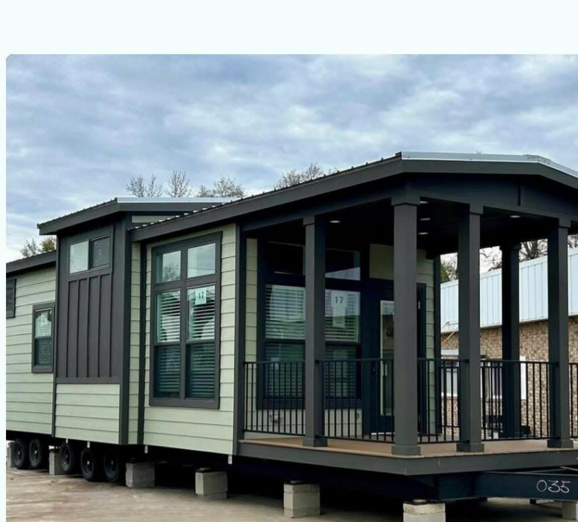 The Sunset Retreat — 399 Sq Ft Park Model