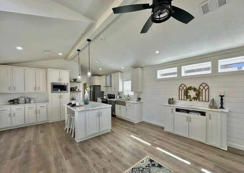 The Platinum Ridge — Architectural Masterpiece thumbnail 10