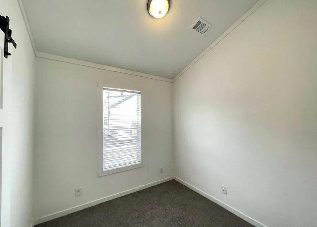 Dasha — 880 Sq Ft 2-Bed 2-Bath Single-Section thumbnail 2