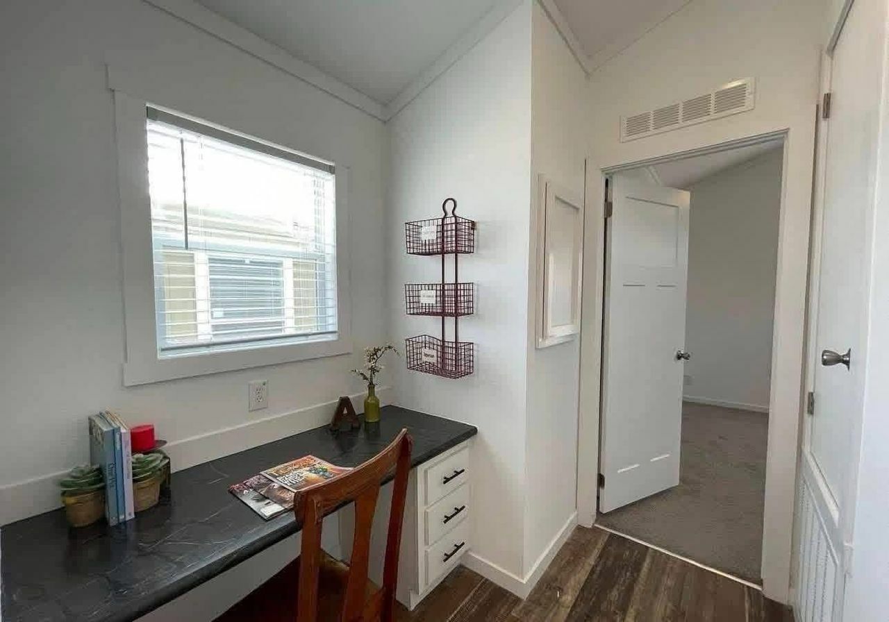 Dasha — 880 Sq Ft 2-Bed 2-Bath Single-Section thumbnail 6