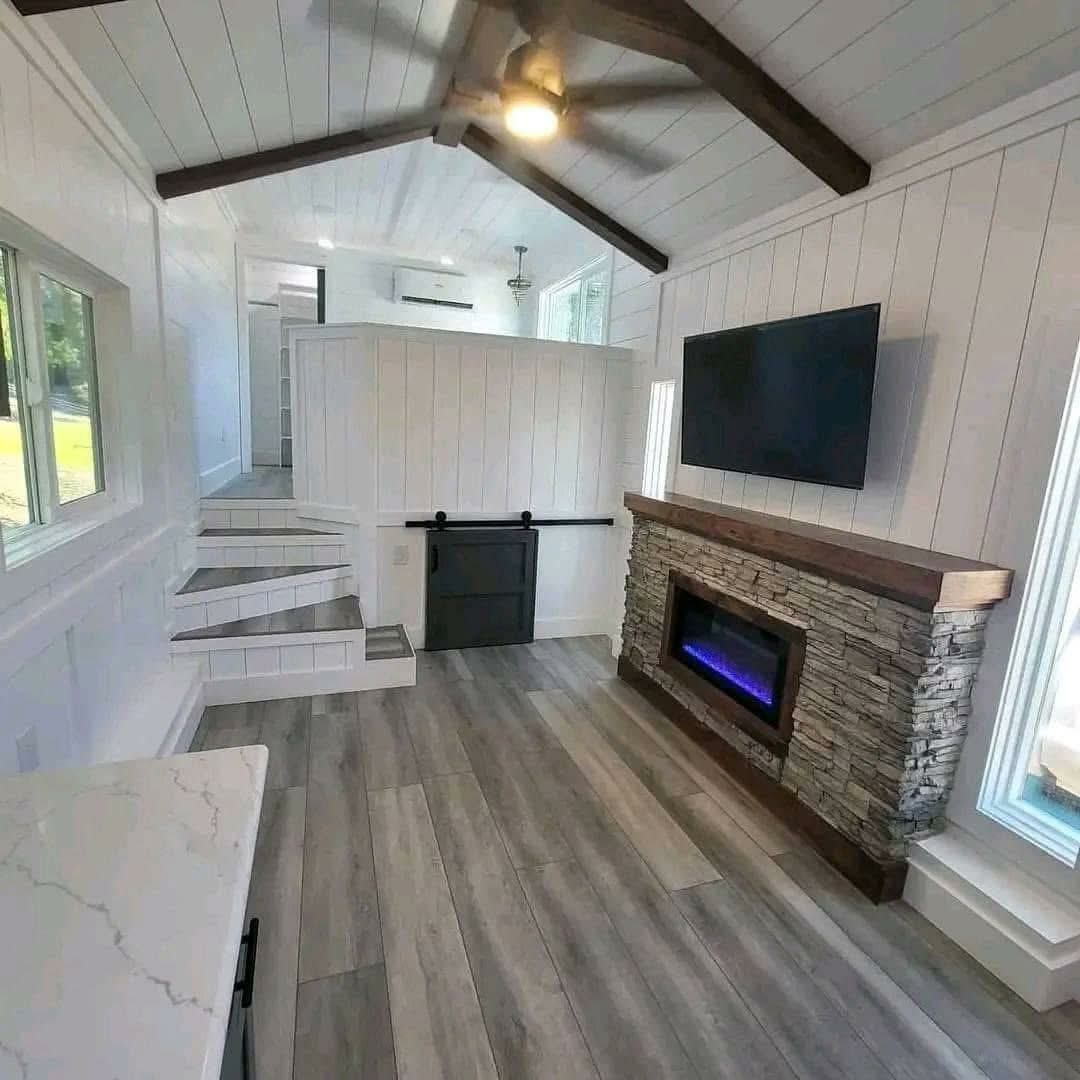 The Olivewood — 34' 2-Bed Custom THOW thumbnail 2