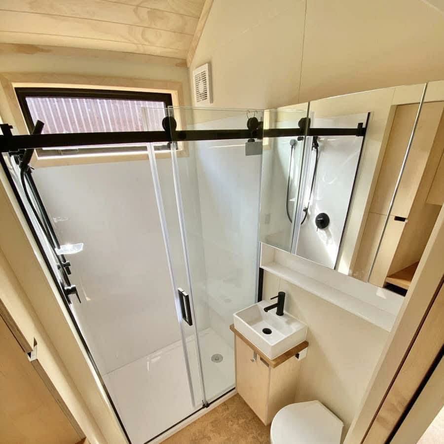 WHALE — Eco-Friendly 1-Bed THOW (NZ Built) thumbnail 9