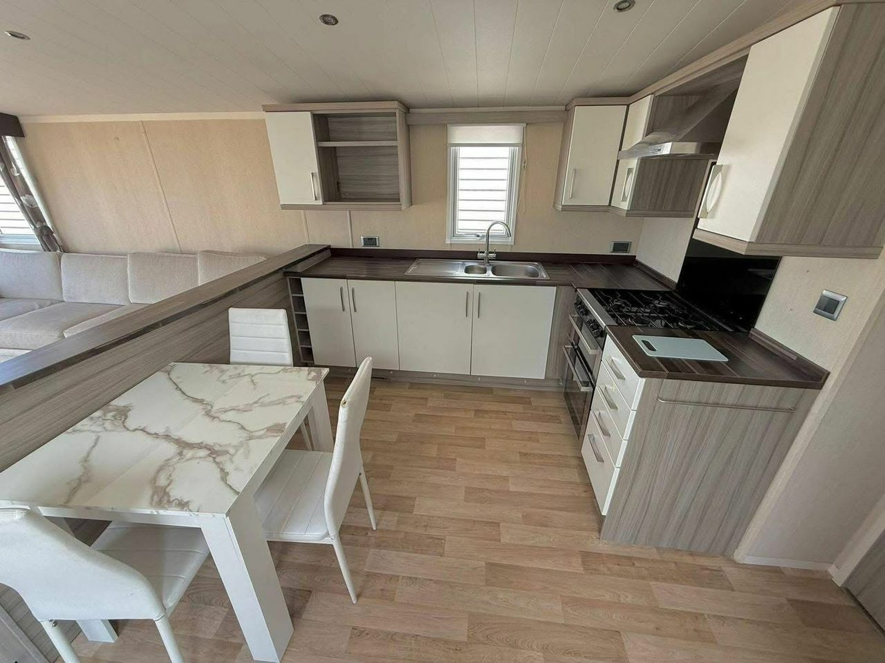 2015 Swift Moselle — 3-Bed 40ft Family Tiny Home thumbnail 12