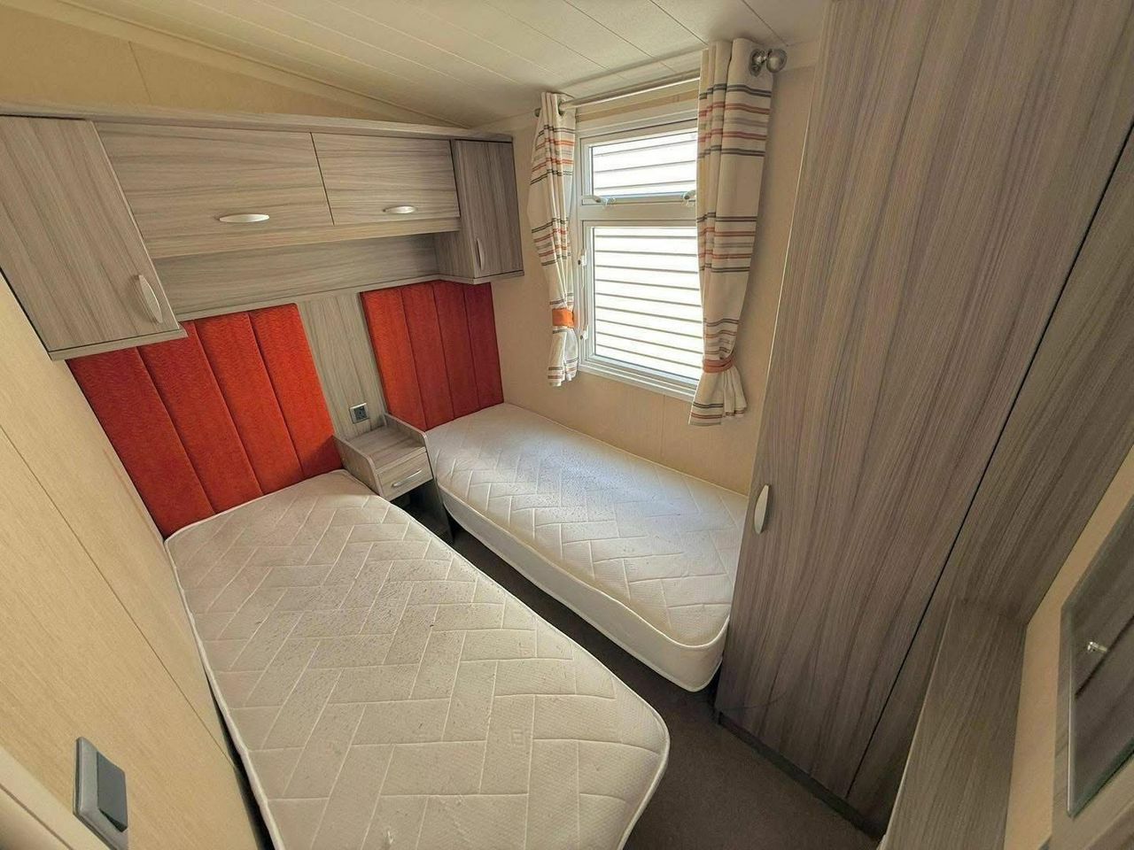 2015 Swift Moselle — 3-Bed 40ft Family Tiny Home thumbnail 10