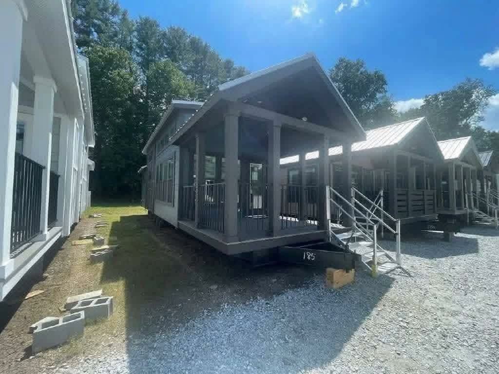 COLDWATER A12B0 — Luxury Tiny with Loft