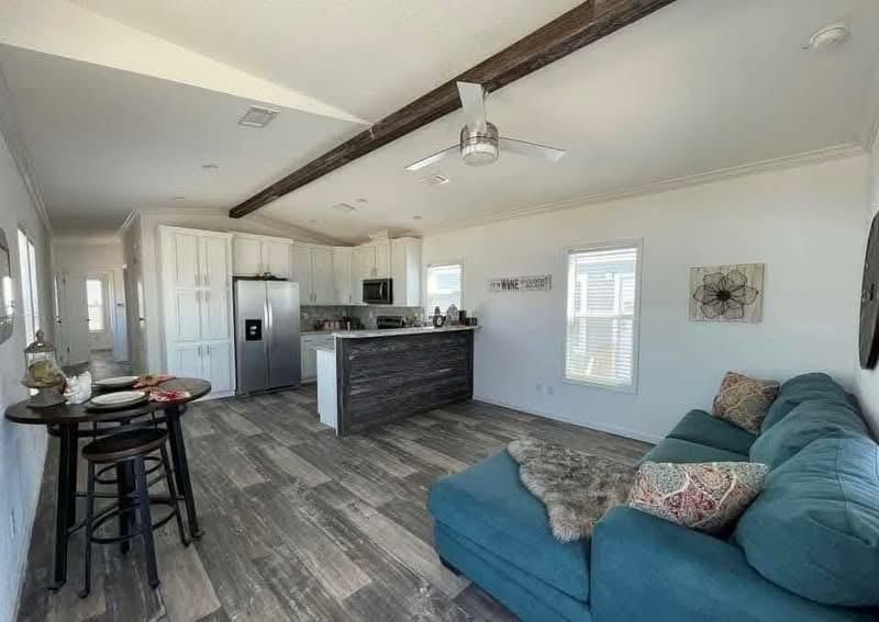 Modern 2-Bed 758 Sq Ft — Trey Ceiling & Island Bar thumbnail 2