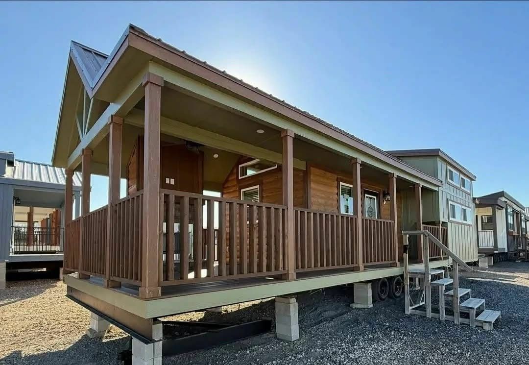 Meadowview — Cabin-Style Park Model with Fireplace