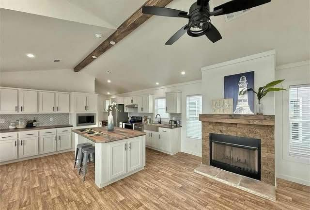 The Athens — 2-Bed with Stone Fireplace thumbnail 6