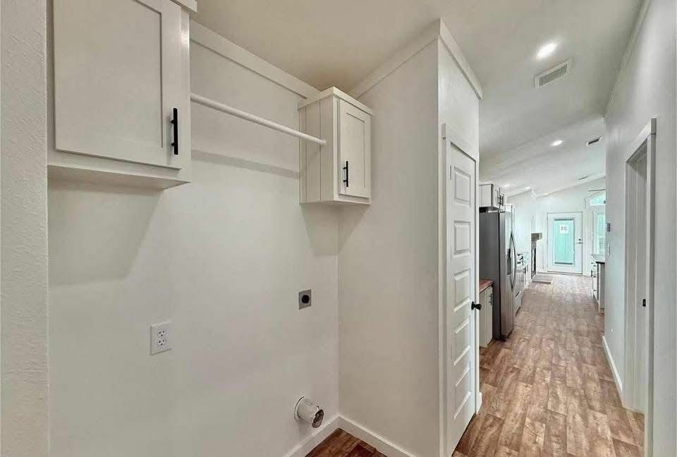 The Athens — 2-Bed with Stone Fireplace thumbnail 8