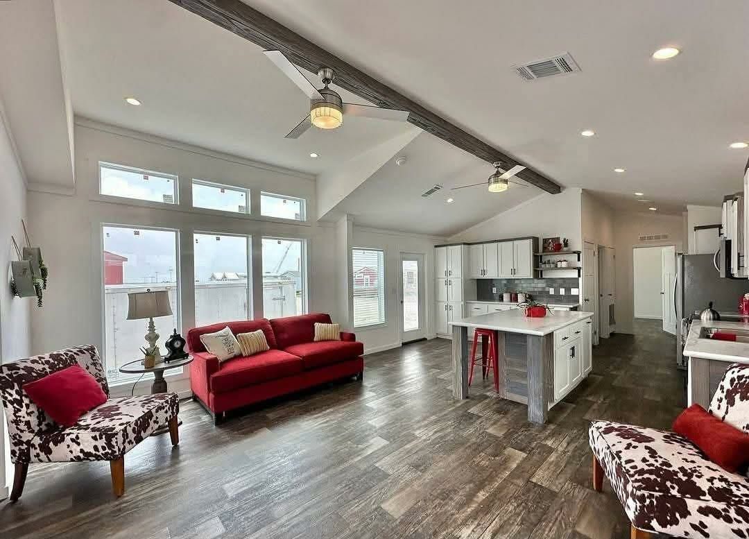The Diamond Series Drake — 782 Sq Ft thumbnail 4