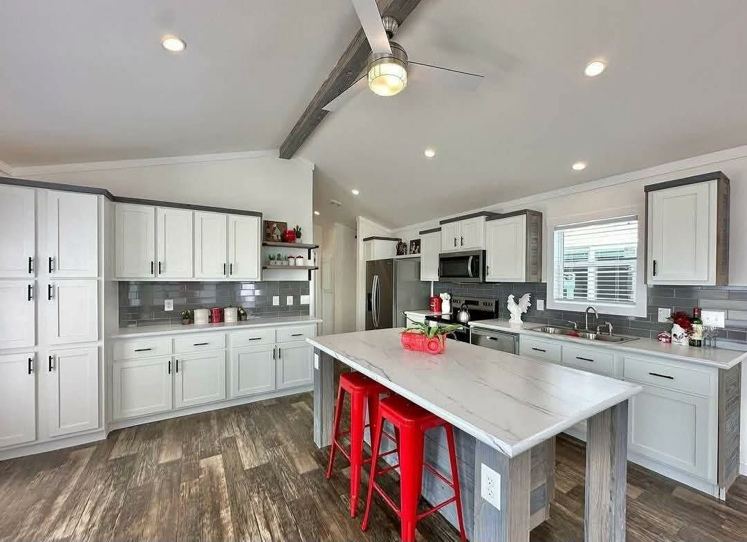 The Diamond Series Drake — 782 Sq Ft thumbnail 9